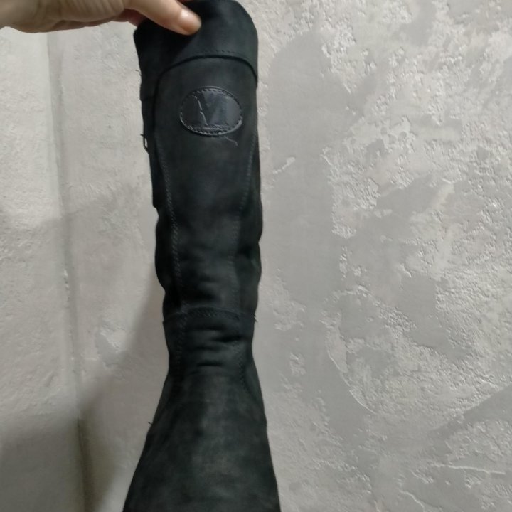 Сапоги, унты.