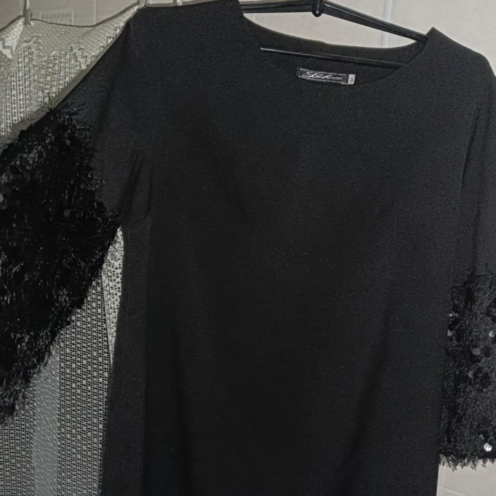 Платье футляр 48р-р