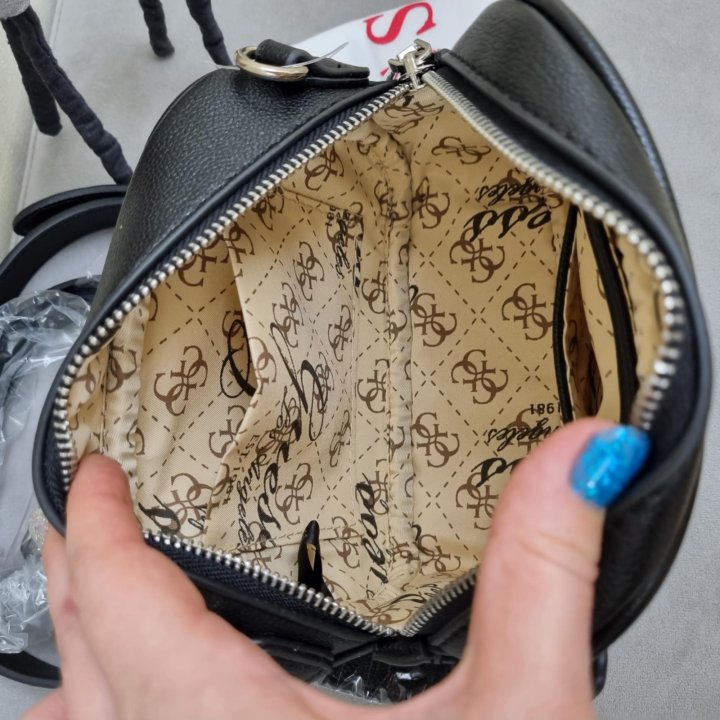 Сумка Guess crossbody новая кирпичик