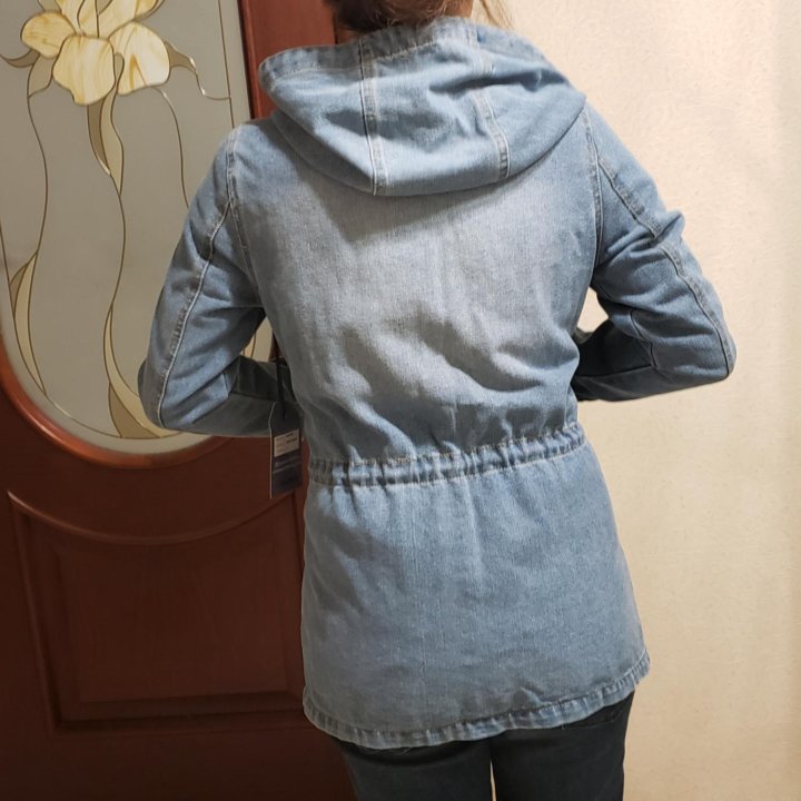 Джинсовая куртка