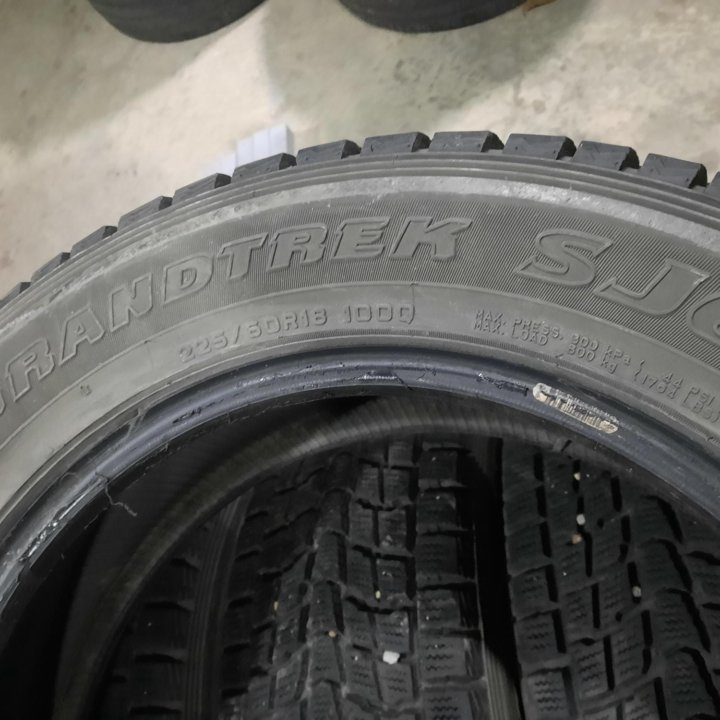 Dunlop 225/60/18, 4шт