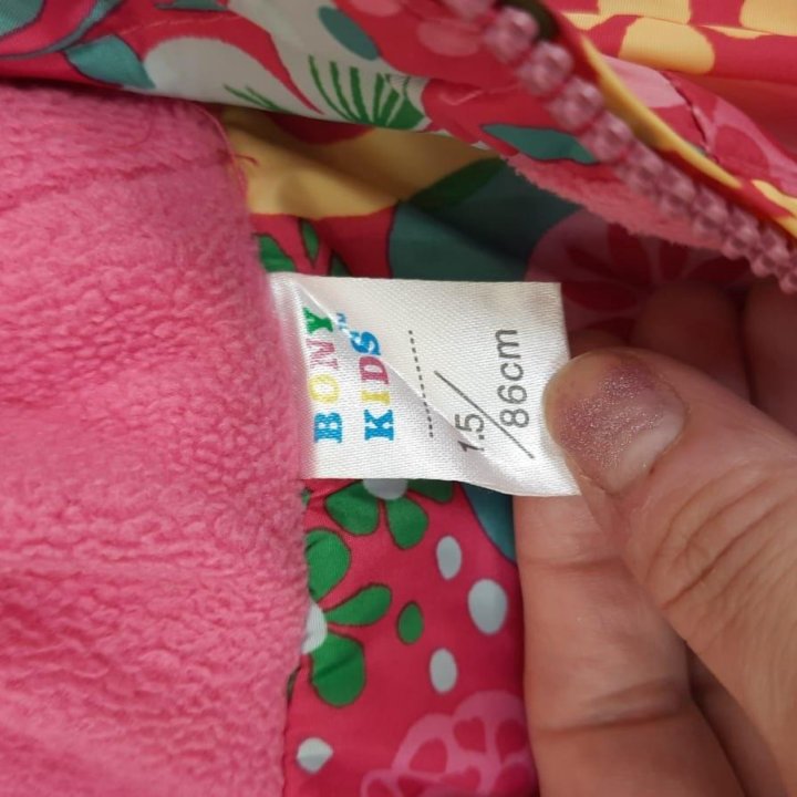 куртки на девочку 86,92размер