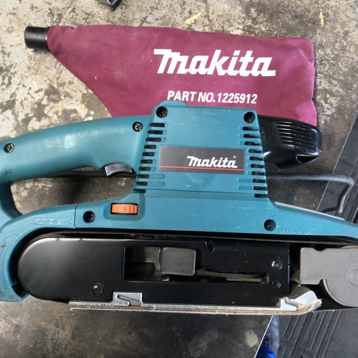 Ленточная шлифмашина Makita 9404