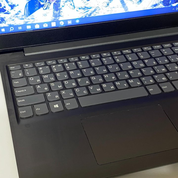 игровой Lenovo ноутбук i3-7gen/mx110-2gb/12/ssd256