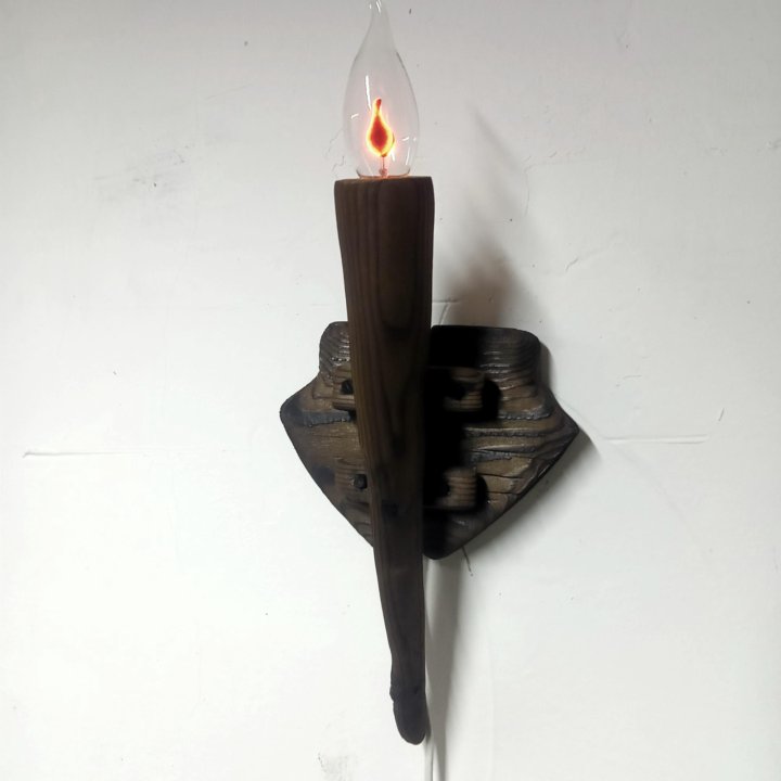 Светильник деревянный,ретро