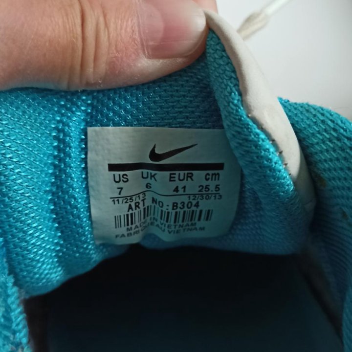 Кроссовки Nike 41 р.