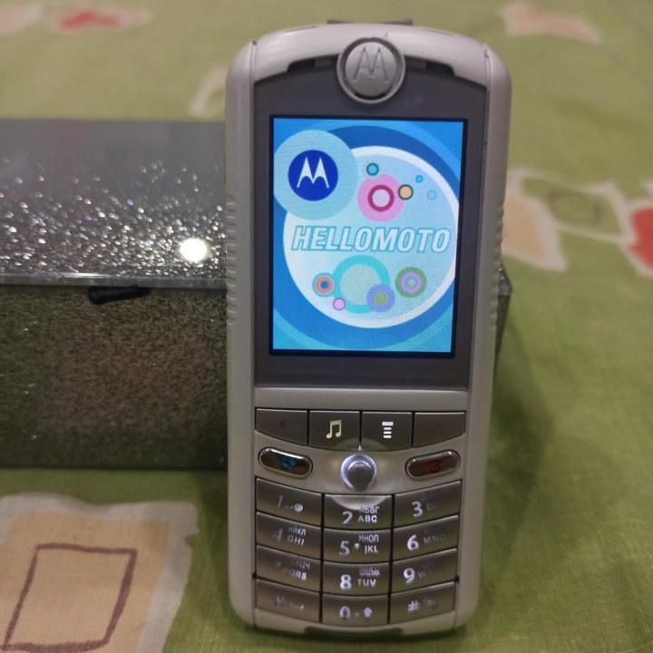 Motorola ROKR E 1