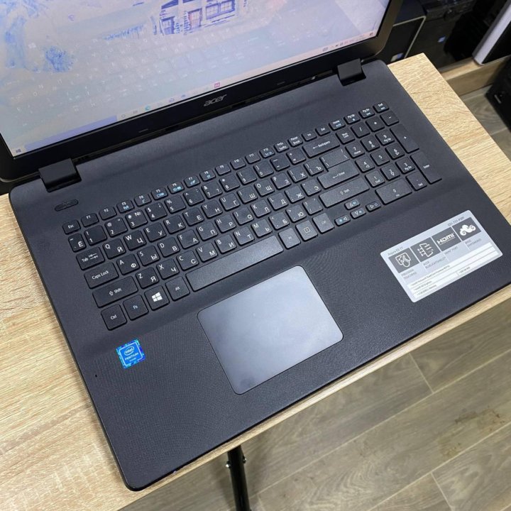 Ноутбук Acer Intel, 8Gb, SSD, 17.3 - гарантия