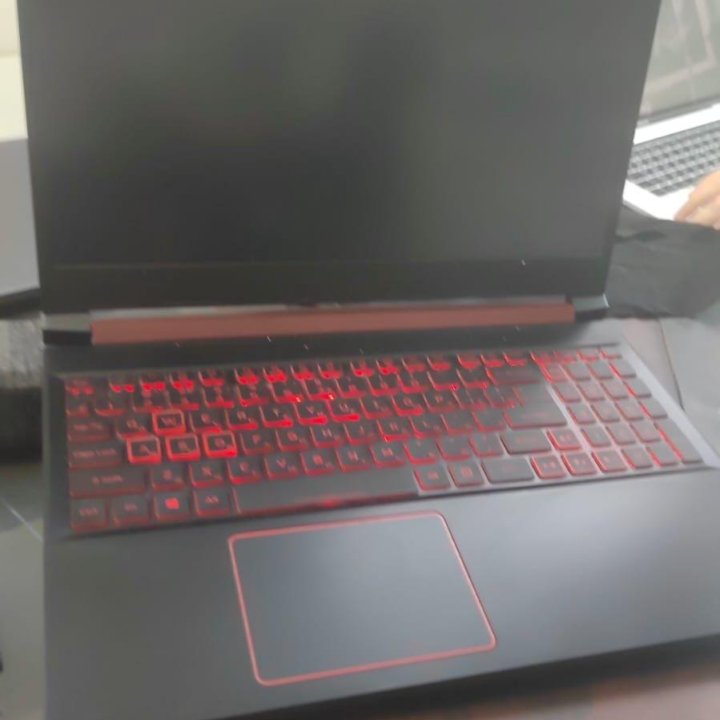 GTX1650, Acer nitro 5 AN514 i5 8300H/512gb SSD/8gb