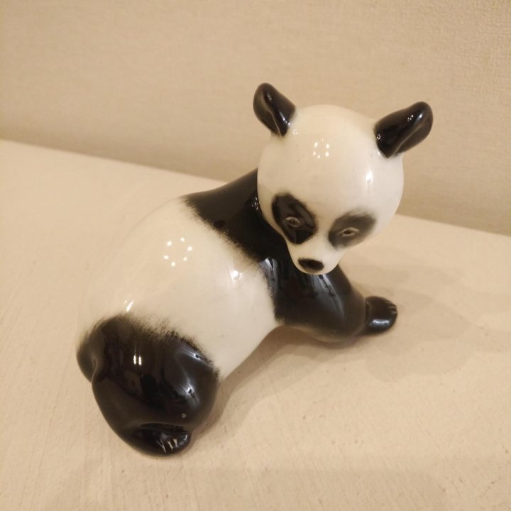 Статуэтки Фарфор