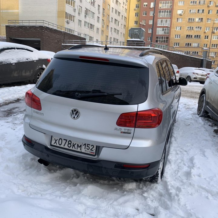 Volkswagen Tiguan, 2015