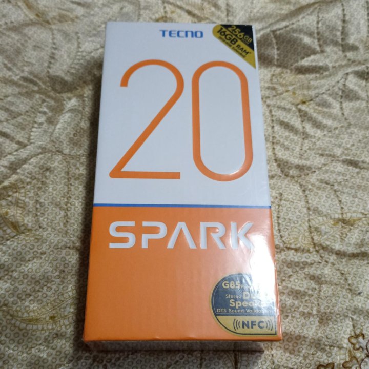 Смартфон TECNO SPARK 20