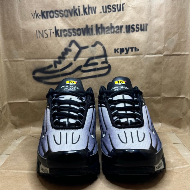 Кроссовки NIKE Air Max Plus 3