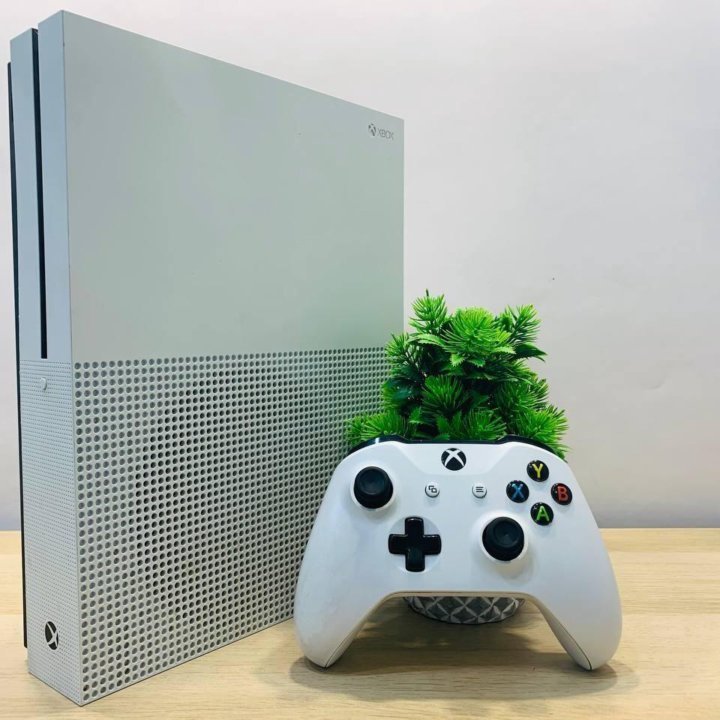 Игровая приставка Xbox One S 500 ГБ