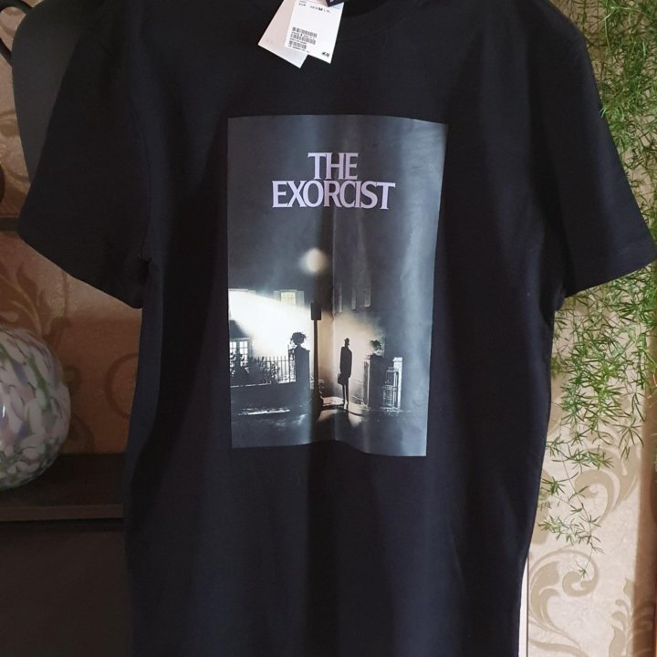 Футболка H&M - размер M. The Exorcist