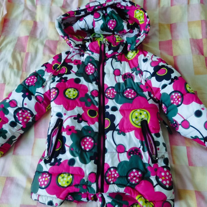 Детская зимняя куртка на 5-6 лет