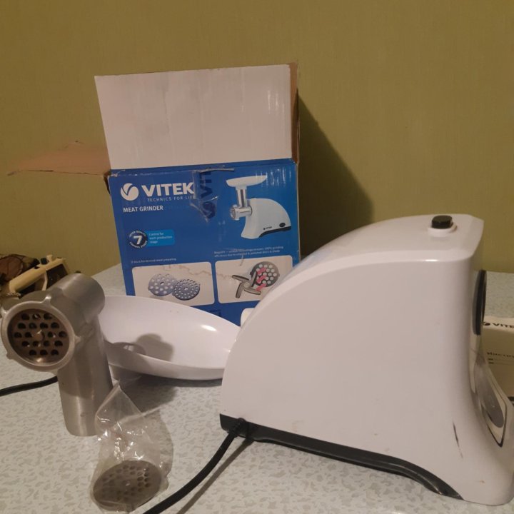 Продам новую электронную мясорубку VITEK-2000 ВТ.