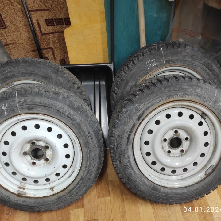 Шины шипы 195/65 R15