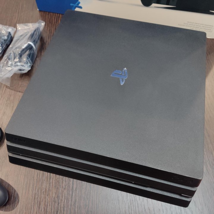 PS4 Pro 1Tb(9.00)+1000 игр