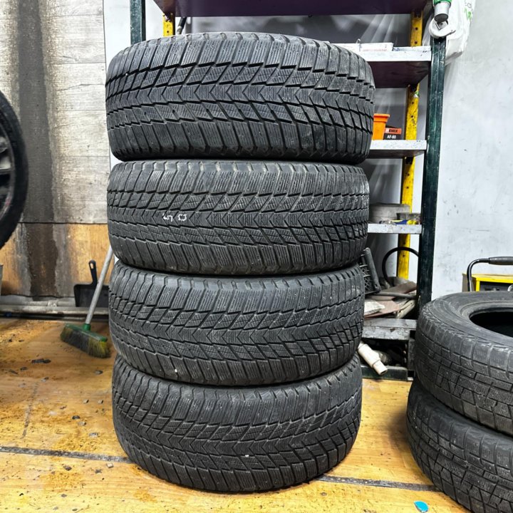 225/50/17 зима Roadstone Winguard Ice plus WH43