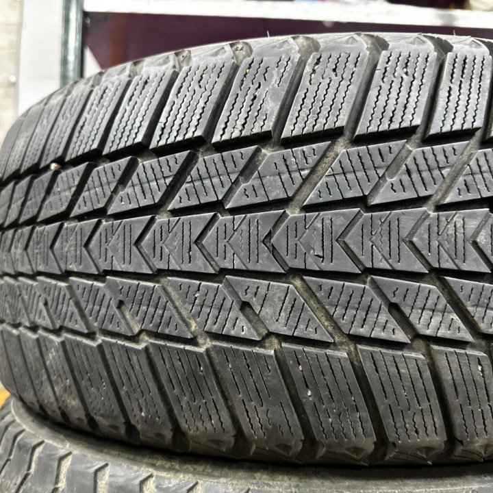 225/50/17 зима Roadstone Winguard Ice plus WH43