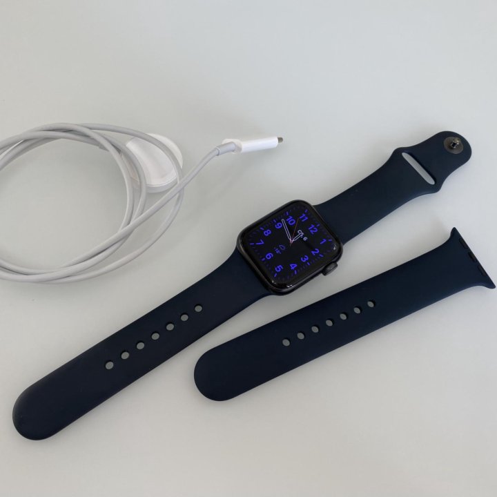 Часы Apple watch se 40mm