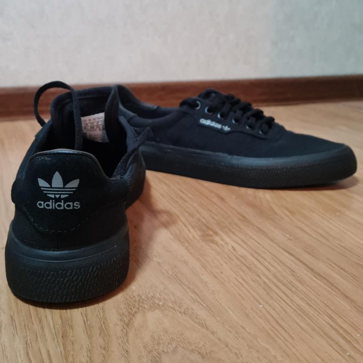 Кроссовки кеды 40р Adidas Originals 3M VULC