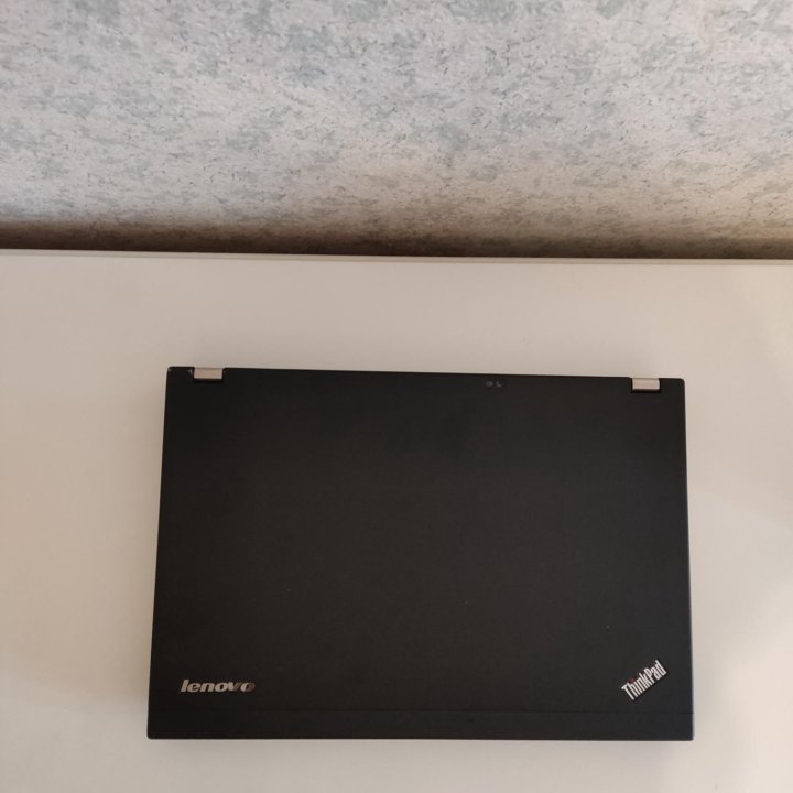 Ноутбук lenovo thinkpad x 230i i3/2.5 Ghz/250 gb