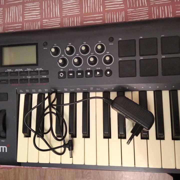 МИДИ КЛАВИАТУРА M-AUDIO AXIOM 25