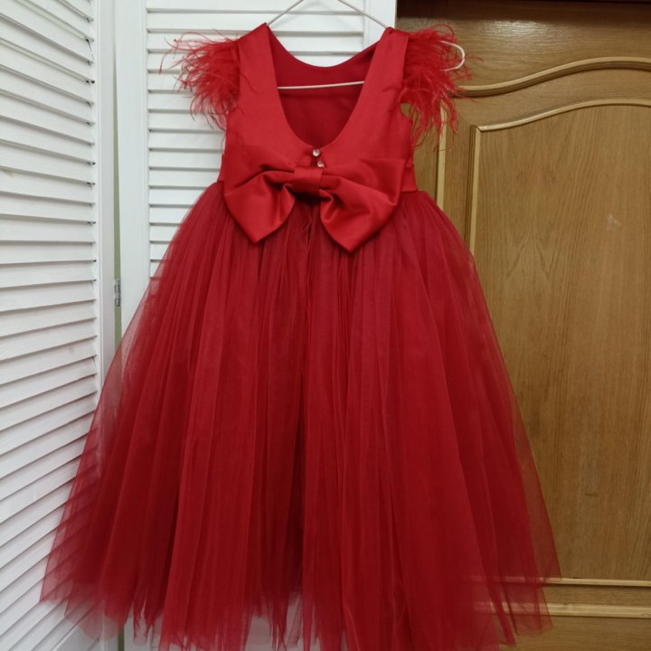 Прокат платьев