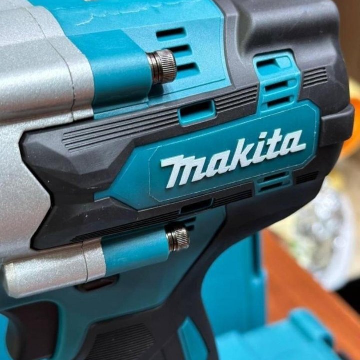 Гайковерт аккумуляторный Makita 800N.M