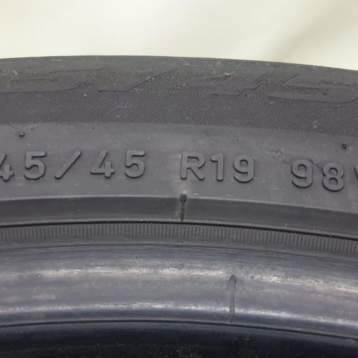 245/45 R19 Pirelli Sotto Zero 3 1 шт