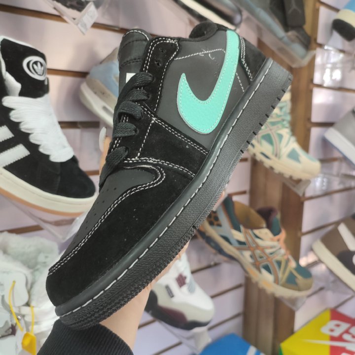 Кроссовки зимние Nike Tiffany