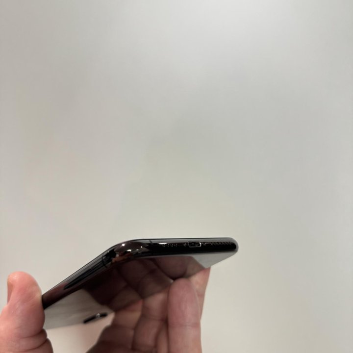 Продам iPhone XS Max 64Gb Black РСТ