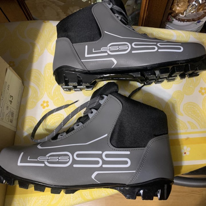 Лыжные ботинки loss ski boots 43 новые