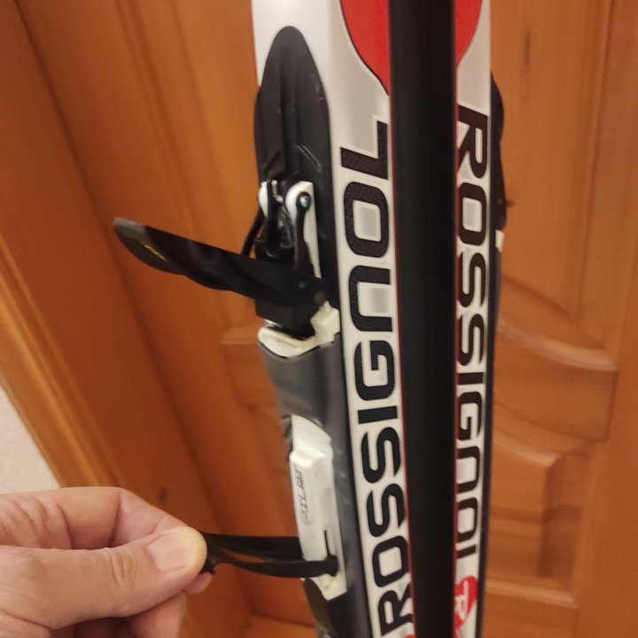 Лыжи беговые Rossignol с креплением Salomon