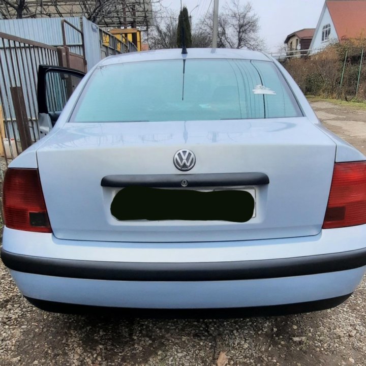 Volkswagen Passat, 2000