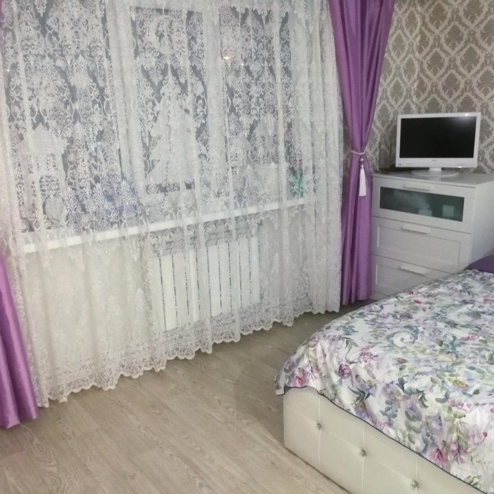 Кровать Bella 140 *200 белая эко-кожа двухспальная