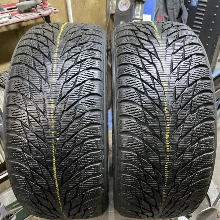 Nokian Hakkapelitta R2 225/40 R18 2шт.