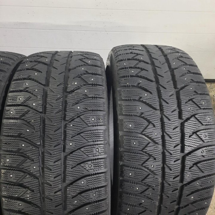 275/40R20 Bridgestone Ice Cruiser 7000 (Лот №7272)