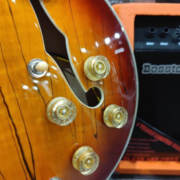 Электрогитара Archtop + Комбик 30 ват + Чехол