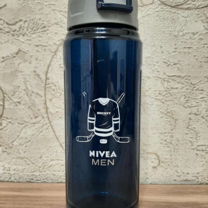 Спортивная фирменная бутылка Nivea Men