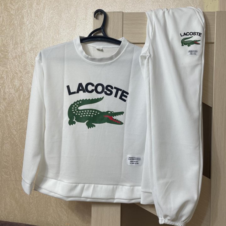 Спортивный костюм lacoste