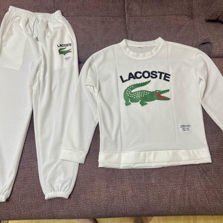 Спортивный костюм lacoste