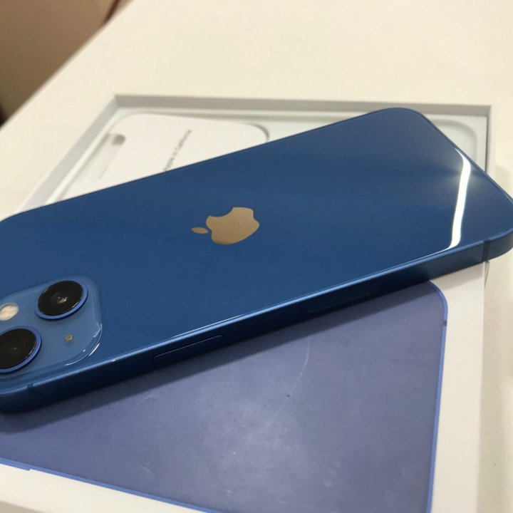 iPhone 13 128Gb в идеале (магазин)