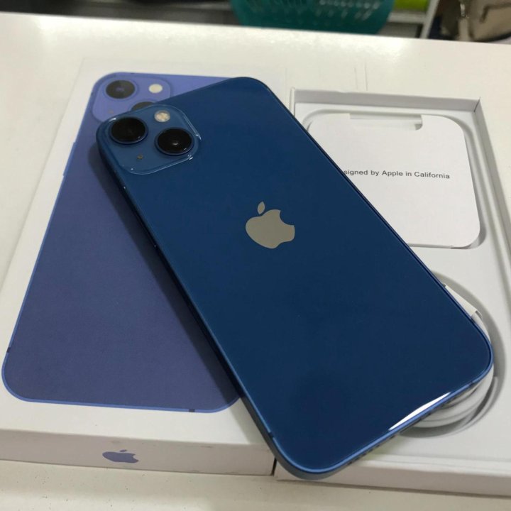 iPhone 13 128Gb в идеале (магазин)