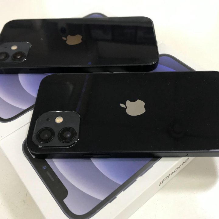 iPhone 12 128Gb б/у в идеале (магазин)