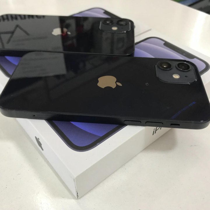 iPhone 12 128Gb б/у в идеале (магазин)