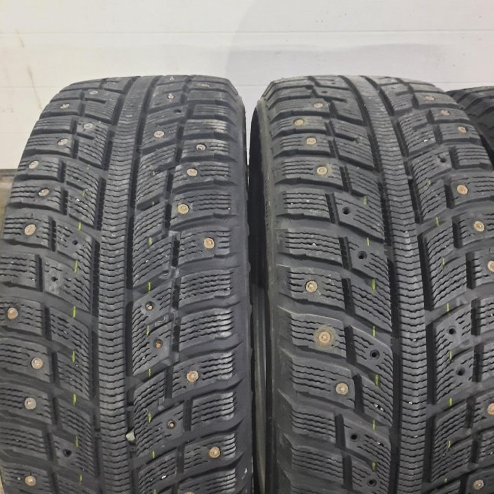 215/55R17 Kumho I'Zen KW22 (Лот №7192)