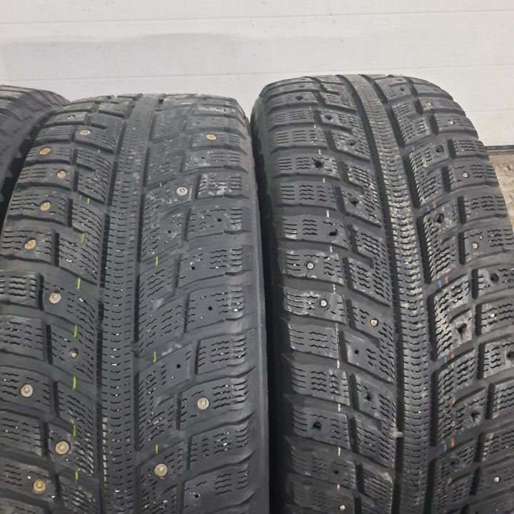 215/55R17 Kumho I'Zen KW22 (Лот №7192)